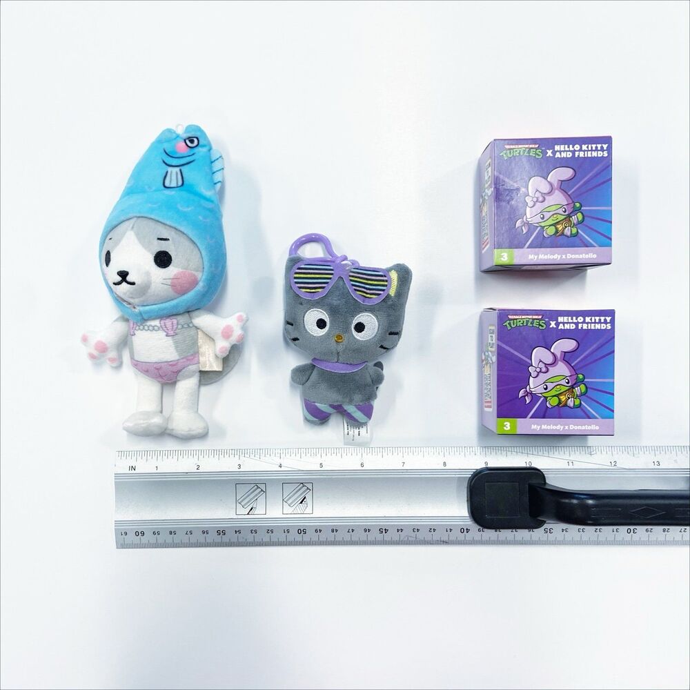 Turtles x Hello Kitty Limited Edition Pop Culture Icons Soft Plushies Toy Bundle - Picture 11 of 12